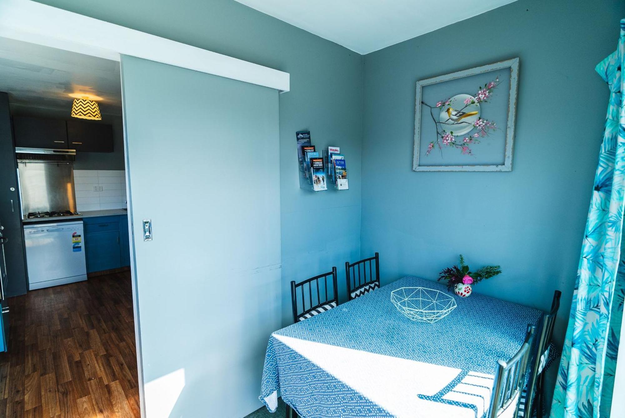 Pinedale Lodge & Apartment メスベン エクステリア 写真