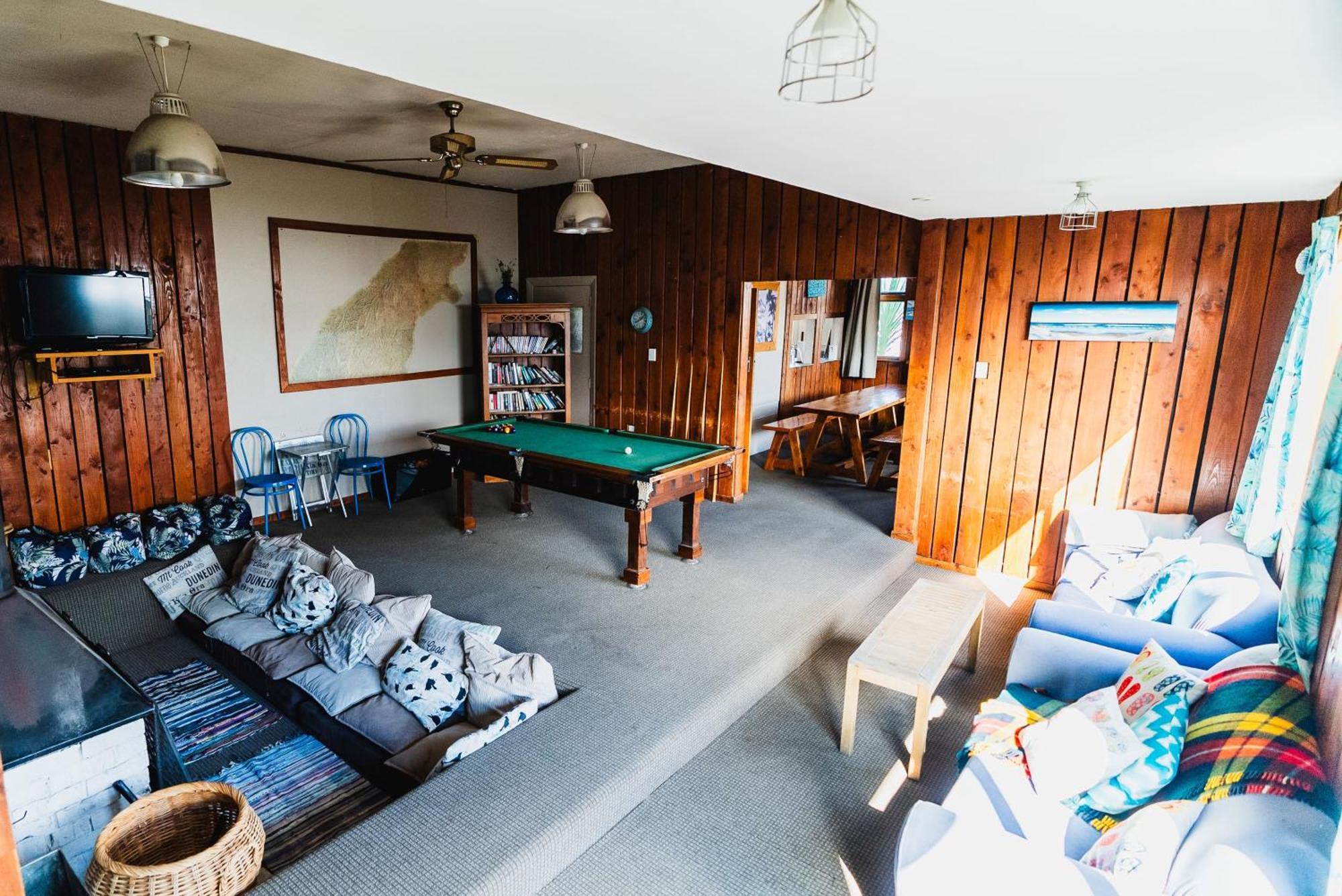 Pinedale Lodge & Apartment メスベン エクステリア 写真